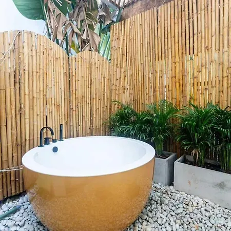 Villa Susu By Facai 4br Swimming Pool Pattaya