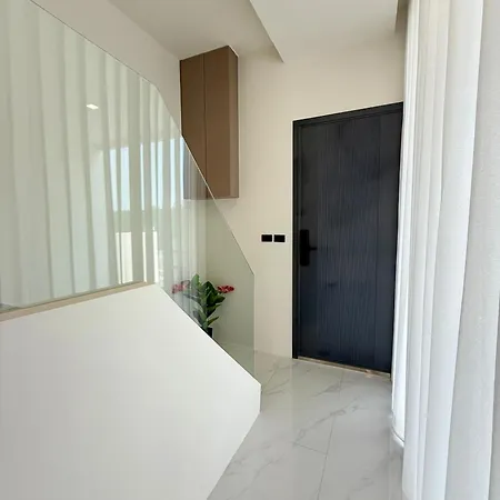 La Richie - Luxury Townhouse In A Comfortable Area Villa *