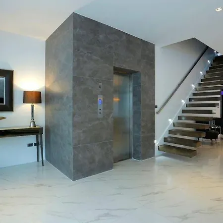Villa 1600m Nearly Walkstreet Elevator