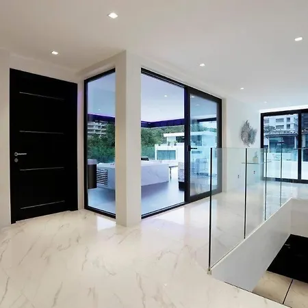1600m Nearly Walkstreet Elevator Villa