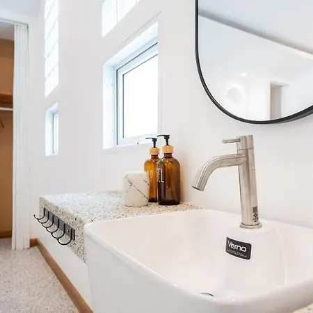 Villa Location 5br Pool Downtown *