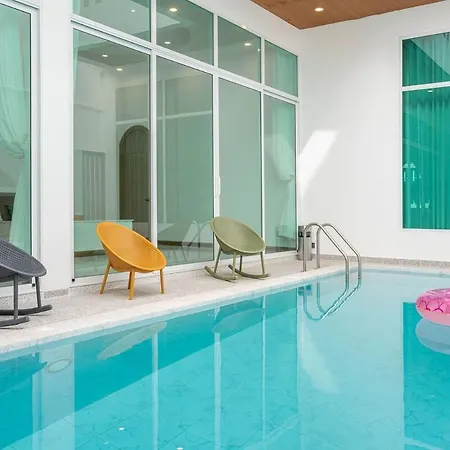 Location 5br Pool Downtown Villa Pattaya