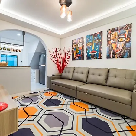 Rk-3br Group Getaway-10 Min To Walking Street & Holiday home *
