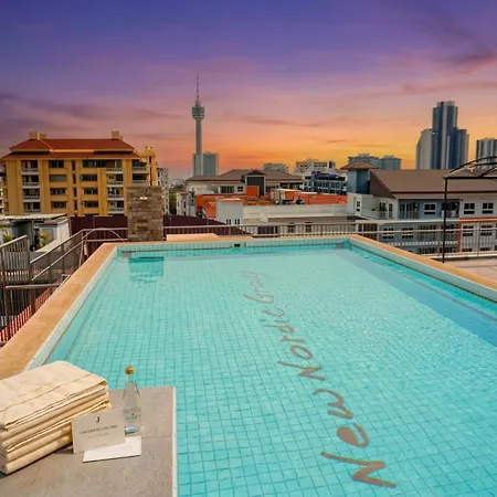 Apartment Ideally Located On Jomtien Phratamnak
