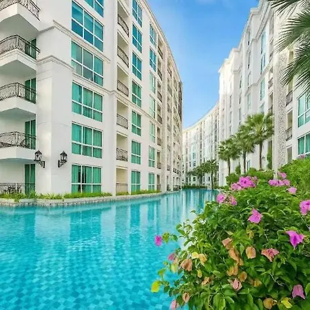 Apartment Beautiful 1 Bedroom With Big Balcony And Lagoon Pool Pattaya