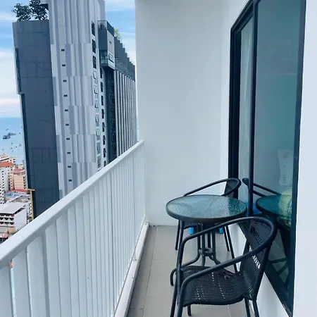 อพาร์ทเม้น The Base Sea View By Numam
