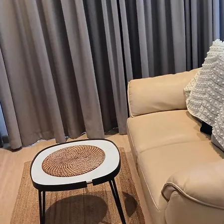อพาร์ทเม้น Pattaya Sea View Room In Andromeda Condo