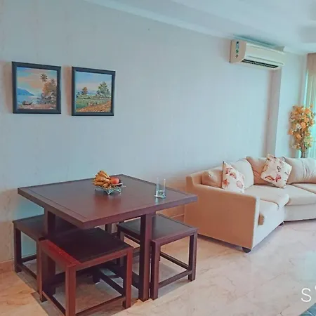 Floor Overlooking Jomtien Apartment