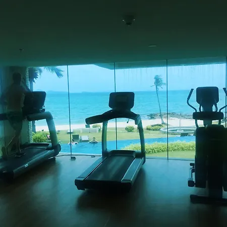 Apartment The Palm Wongamat Front Sea View *