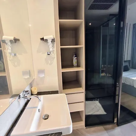 อพาร์ทเม้น Pattaya Sea View Room In Andromeda Condo *
