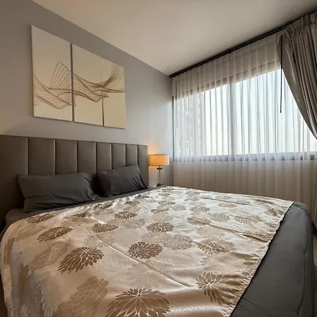 Sea View High Floor 2 Bedroom Near Walking Street Pattaya