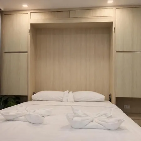 Garden Lagoon Pool With Balcony * Pattaya