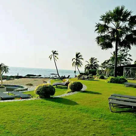 Apartment The Palm Wongamat Front Sea View Pattaya