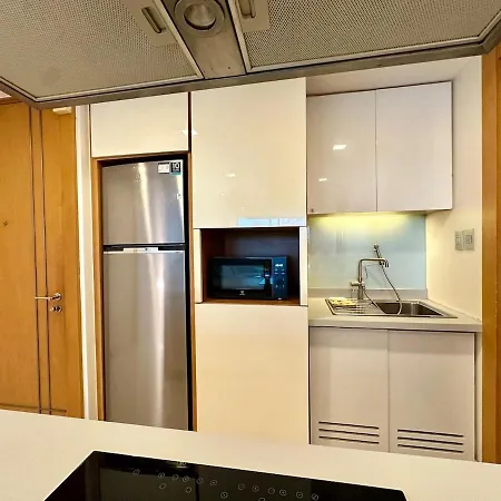 Fancy Beachfront Apartment *