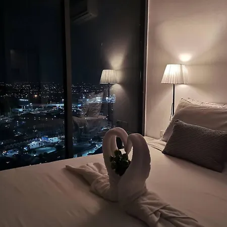 Posh 284 Apartment