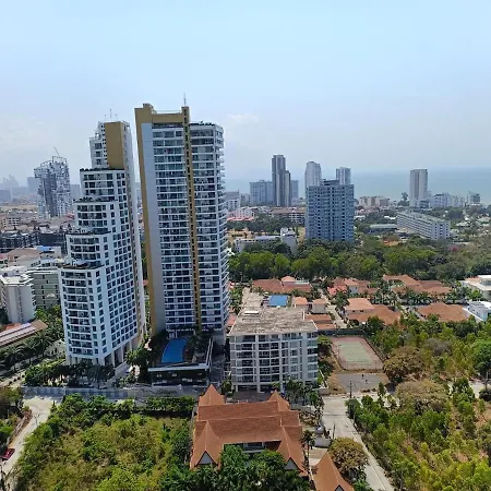 อพาร์ทเม้น Pattaya Sea View Room In Andromeda Condo *