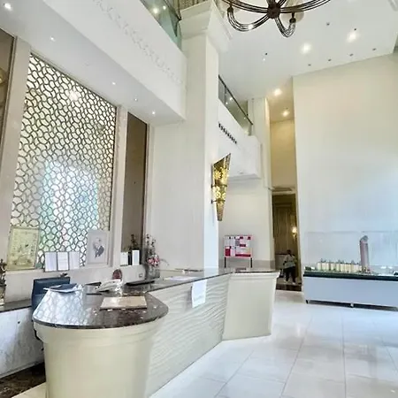 2 Bed Seaview -best Of Location A Gem Apartment
