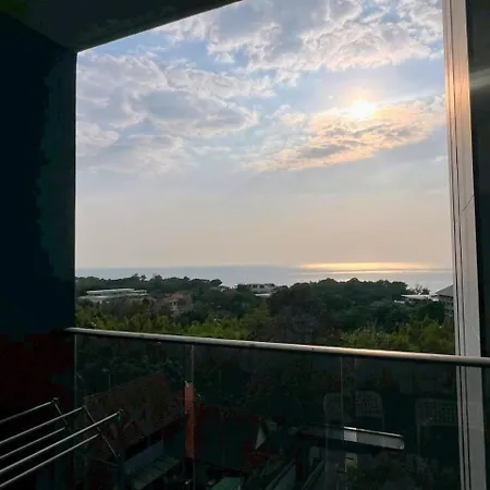 อพาร์ทเม้น Pattaya Sea View Room In Andromeda Condo *