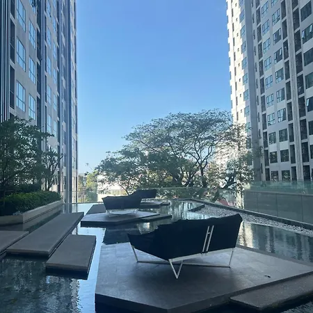 Apartment The Base Seaview Free Pick Up *