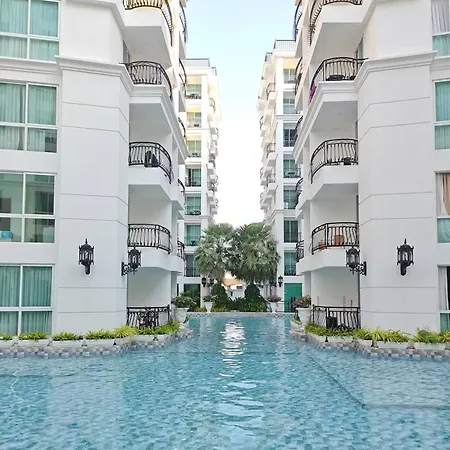 Apartment Great Location At - Affordable Luxury