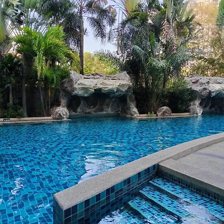 คลับรอยัล2bed Apartment Pattaya