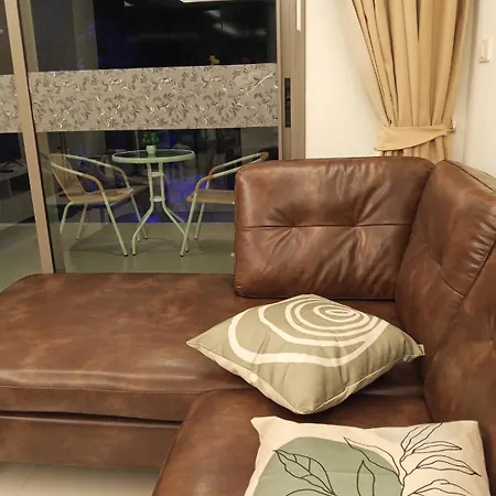 คลับรอยัล2bed Pattaya