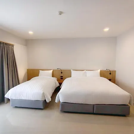 โรงแรม Manditel North