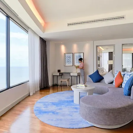 Hotel Amari 5*
