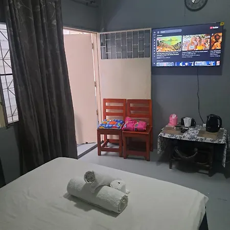 Guest house Scandalic Bar And