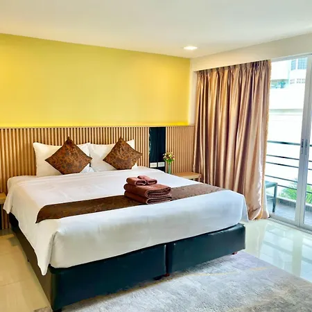 The Golden Boutique And Pattaya