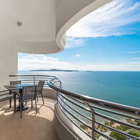 โรงแรม Royal Cliff Grand