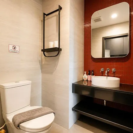 The Edge Aparthotel 4*