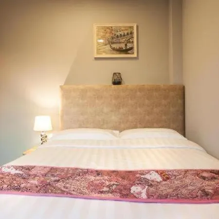 K Station Hotel