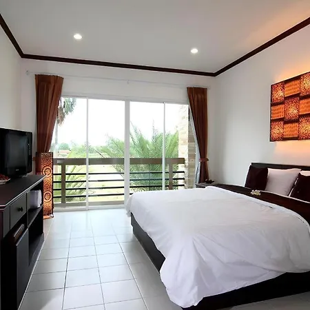 Sritrakul Place โรงแรม 3*