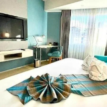 โรงแรม Grand Scenaria
