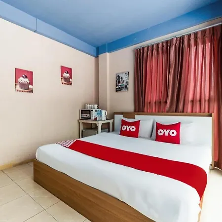Oyo 826 Cozy 2* Pattaya