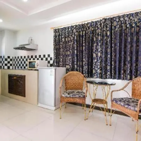 โรงแรม Oyo 438 24