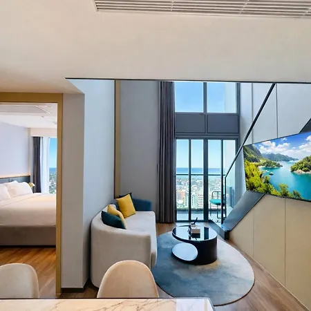 Beverly Mountain Bay, Trademark Collection By Wyndham