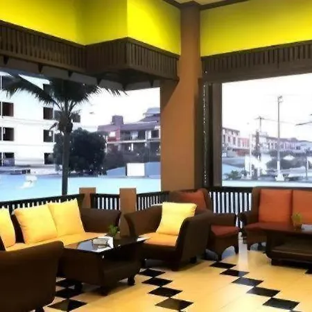 Phuphaya 4* Pattaya