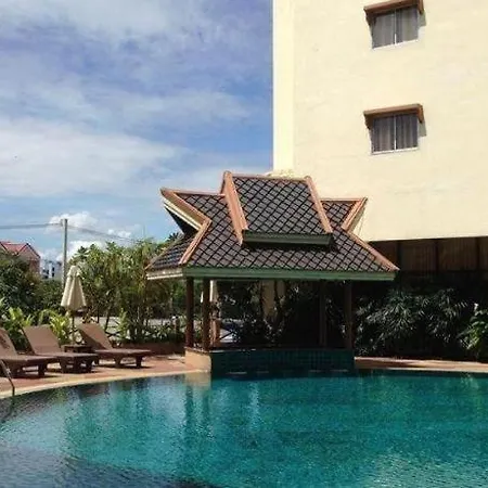 Phuphaya 4* Pattaya