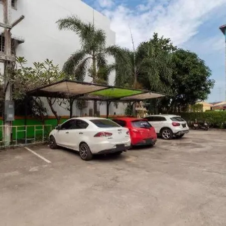 Hotel Oyo 75367 Ud 3*