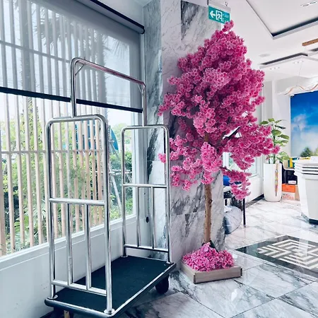 Dday Luxury By D-eco Wellness Centre โรงแรม