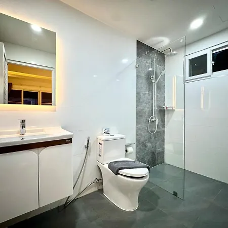 วิลล่า 129 Wongamat, 4br, 300m From Pattaya