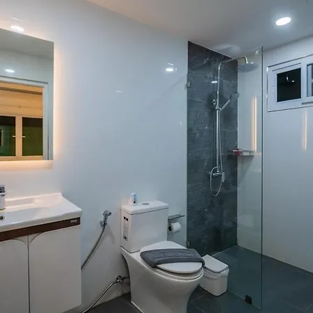 วิลล่า 129 Wongamat, 4br, 300m From