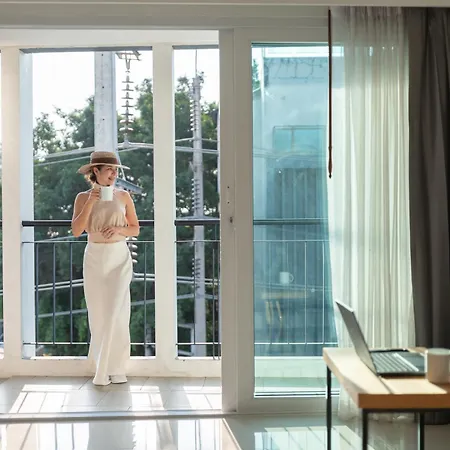 โรงแรม Fourium And Serviced