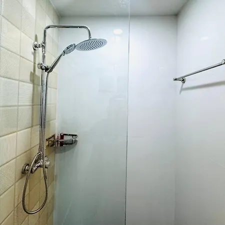 129 Wongamat, 4br, 300m From Pattaya