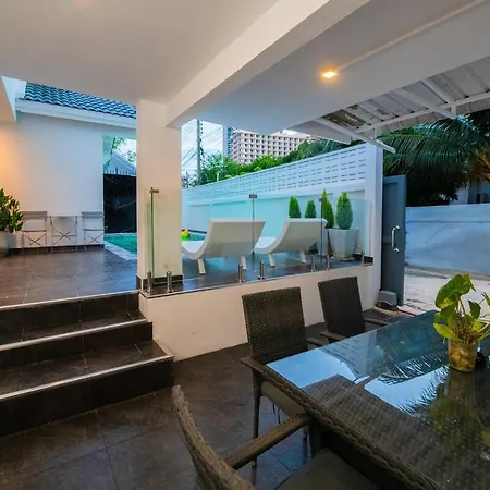 129 Wongamat, 4br, 300m From * Pattaya