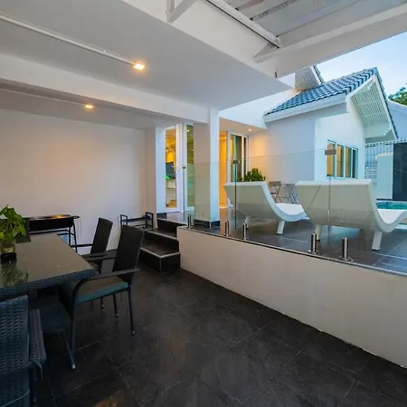 129 Wongamat, 4br, 300m From *