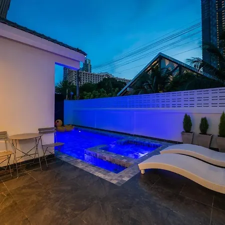 วิลล่า 129 Wongamat, 4br, 300m From
