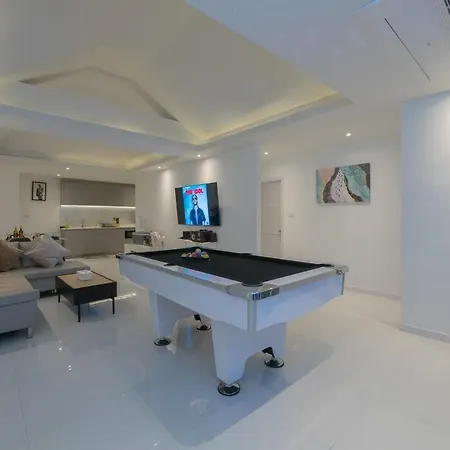วิลล่า 129 Wongamat, 4br, 300m From Pattaya